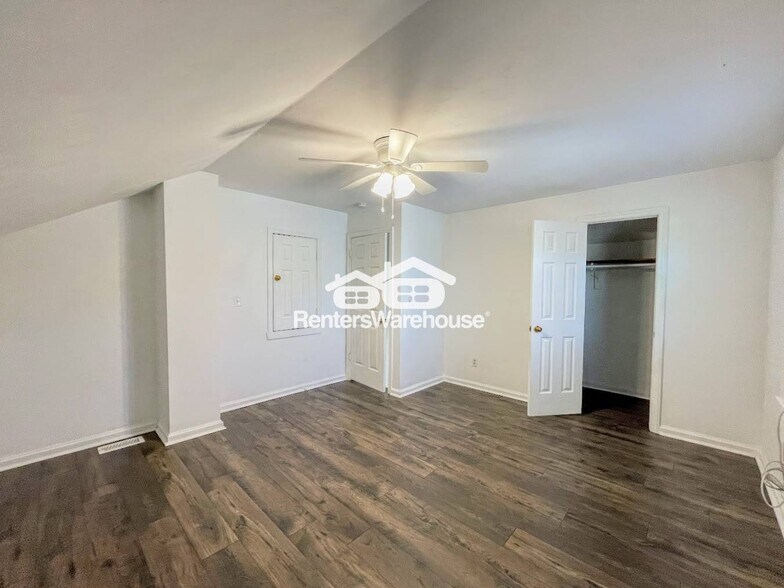 Building Photo - 411 Linkenborough Dr