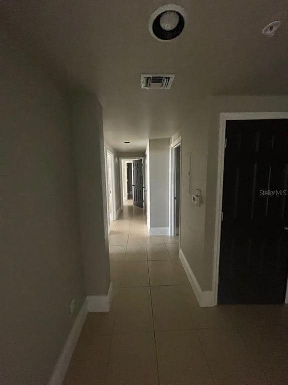 Building Photo - 322 E Central Blvd