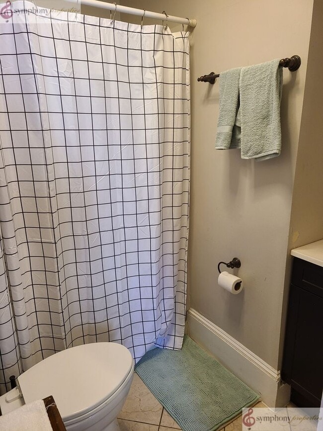 Building Photo - Spacious 5 Bed w/ In-Unit Laundry | Mission Hill | 9/1