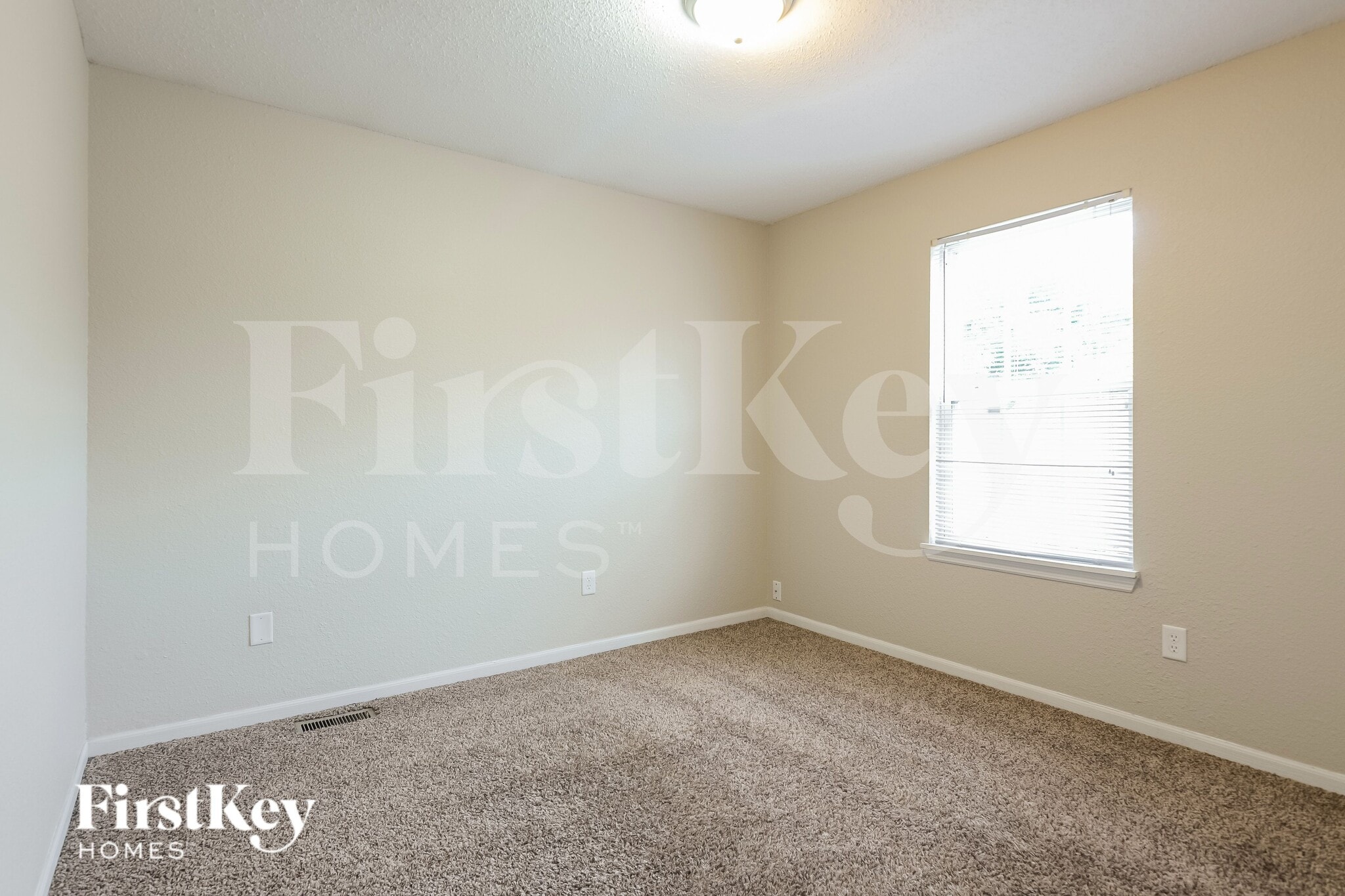 Building Photo - 10247 Hornton St