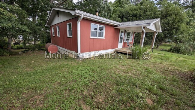 Primary Photo - 2/1 Private House