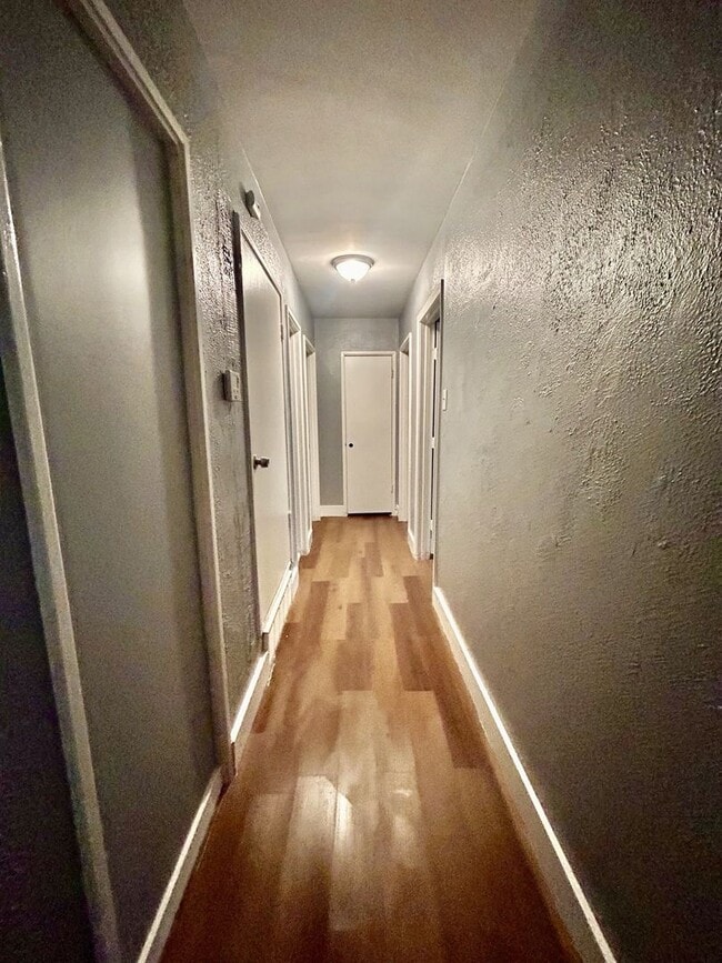 Building Photo - Newly Fully Renovated Home in Frayser - **Open to Section 8**