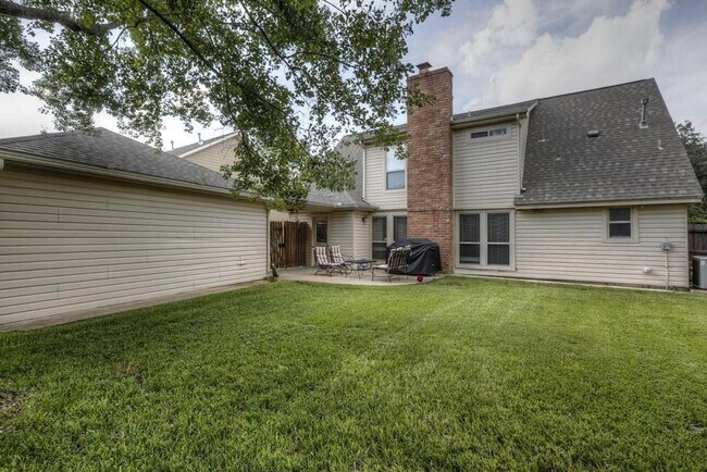 Building Photo - 12439 Piping Rock Dr