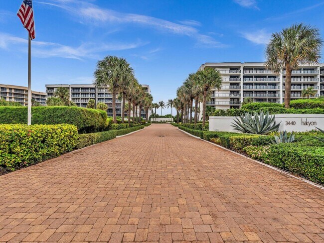 Building Photo - 3440 S Ocean Blvd