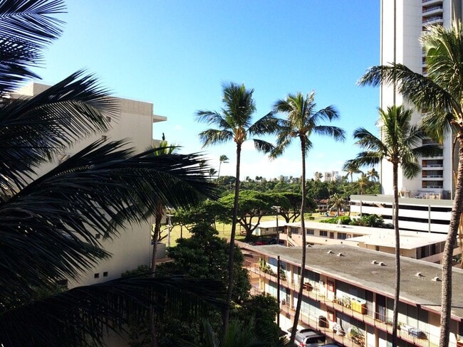 Building Photo - 1BR/1BA/1PK - Ala Wailani in Waikiki