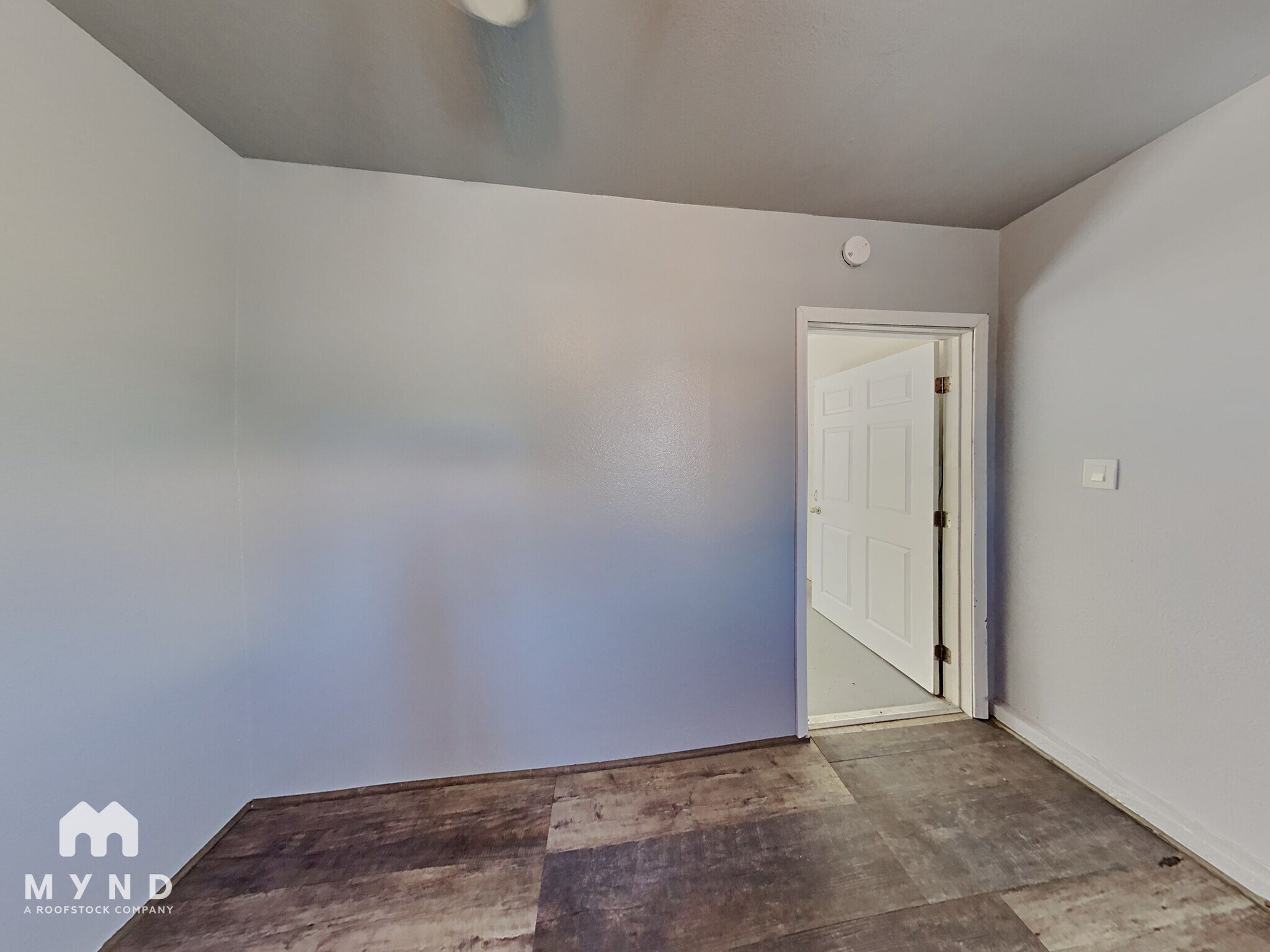 Building Photo - 6381 Medio St