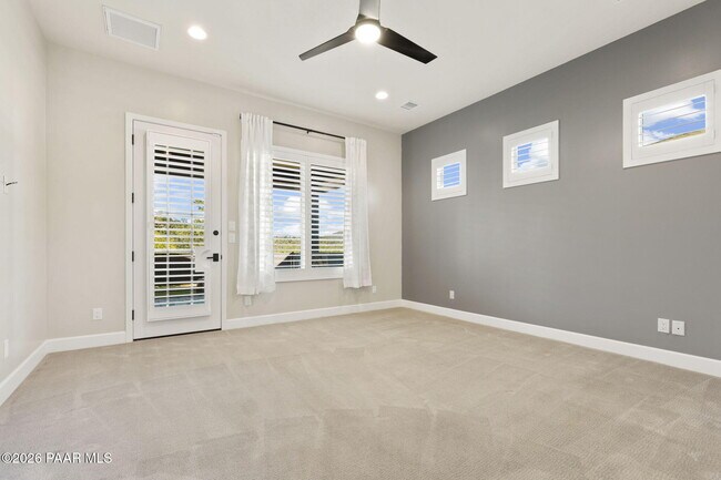 Building Photo - 1476 Sierry Peaks Dr