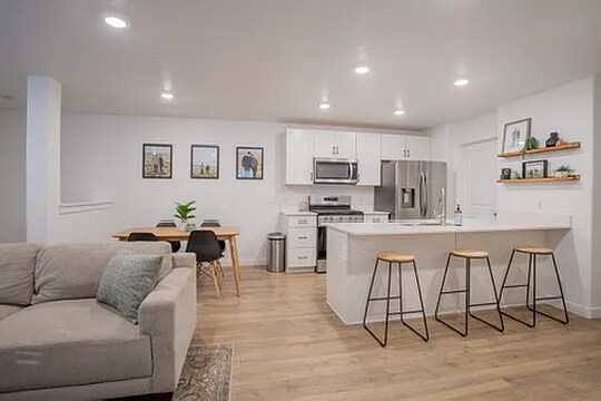 Building Photo - 902 Canvasback Dr