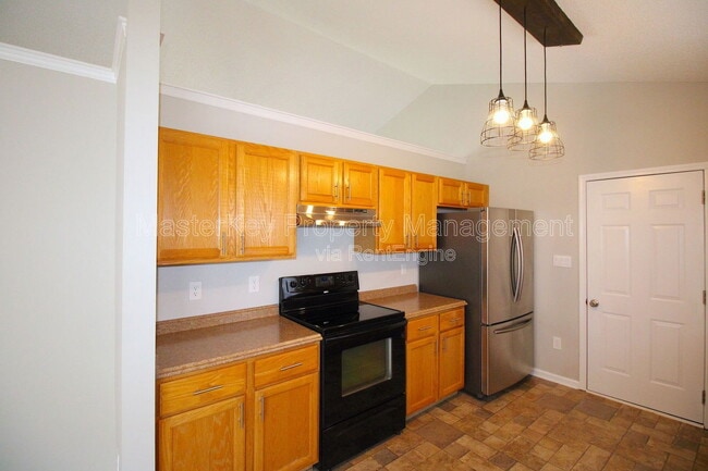 Building Photo - 305 Noonday Ct