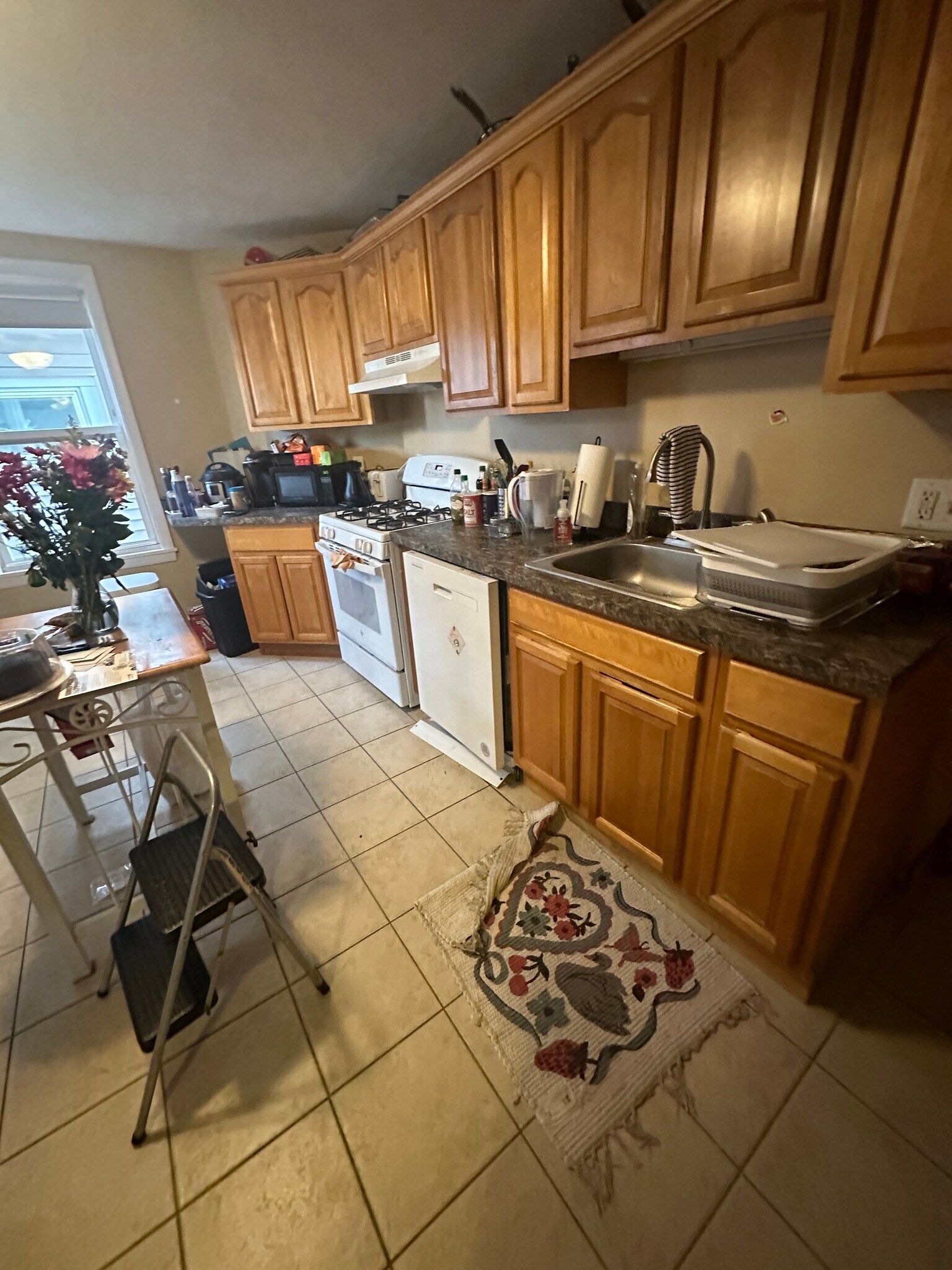 Building Photo - 5 Lowden Ave