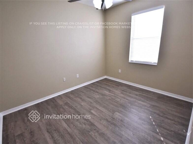 Building Photo - 751 Home Grove Dr