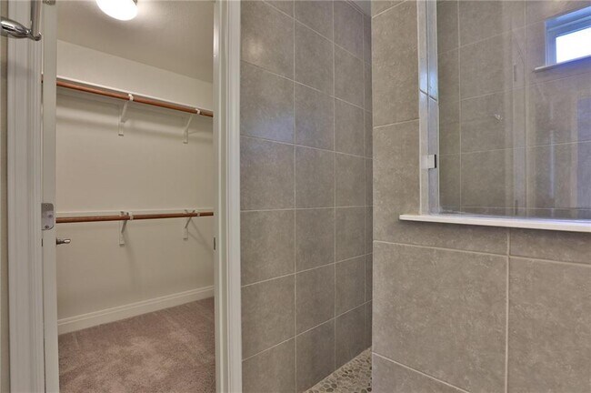 Building Photo - 10606 Turnbull Loop