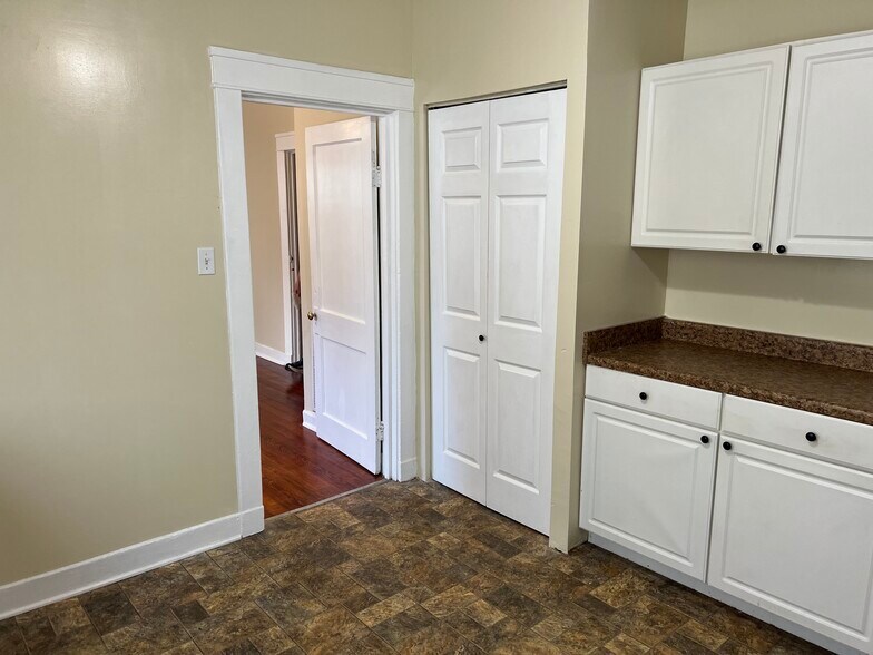 Building Photo - 4411 Cleveland Ave