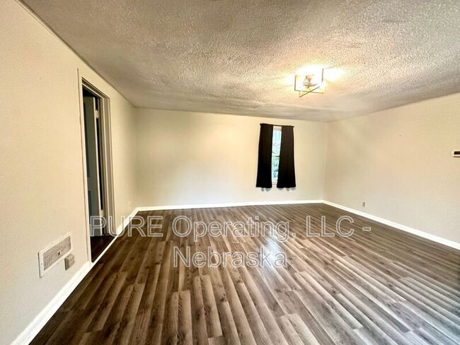 Building Photo - 2046 N 69th St