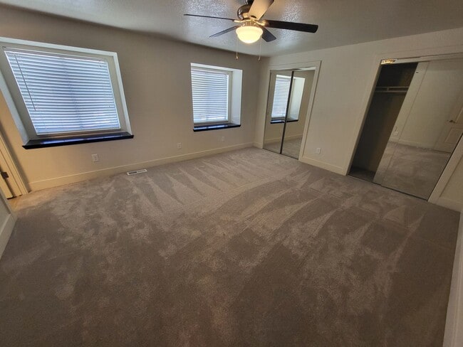 Building Photo - 3110 Oreana Dr