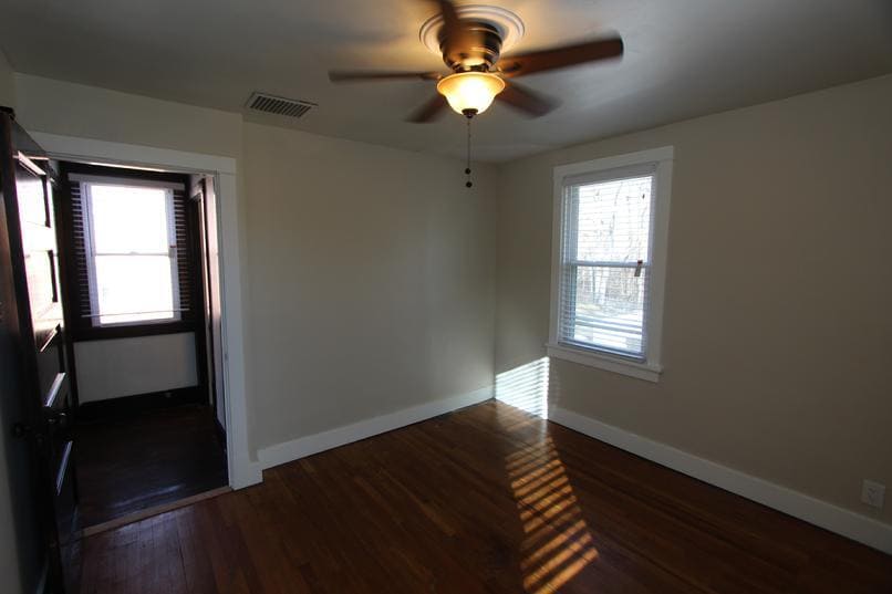 Building Photo - 2038 Stonelea St
