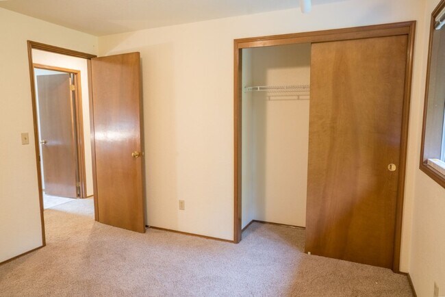Building Photo - 4bd/2.5ba Sammamish Home