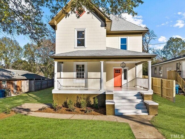 Primary Photo - 208 N Guthrie Ave