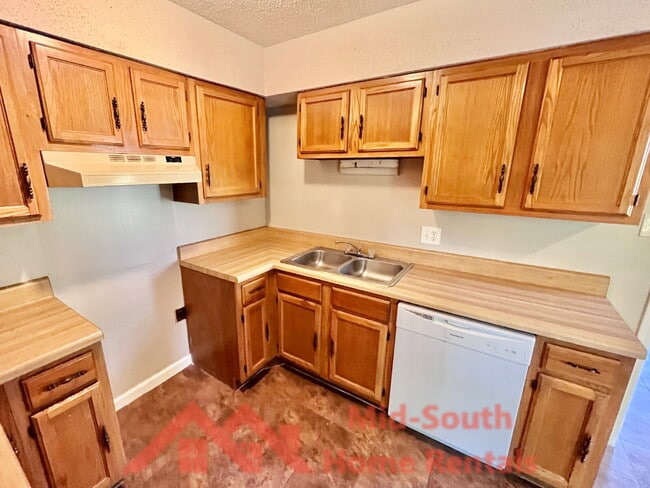 Building Photo - 4258 Briarberry Ln