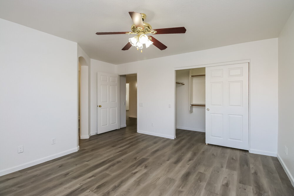 Building Photo - 1350 W Gary Dr