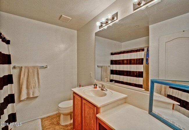 Building Photo - 8169 W Groom Creek Rd