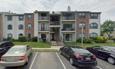 Building Photo - 60 Voscek Ct