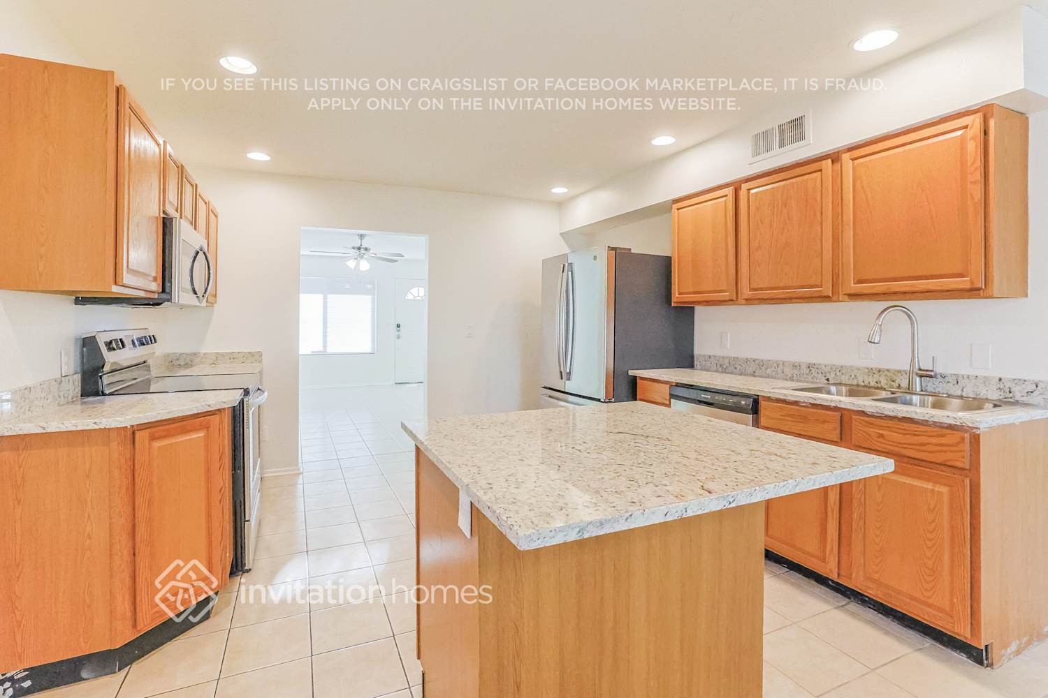 Building Photo - 512 N Los Feliz Dr