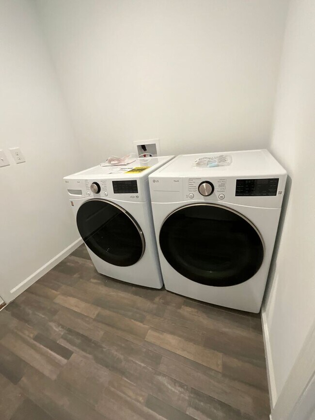 Building Photo - Citrus Springs - Welcome Home