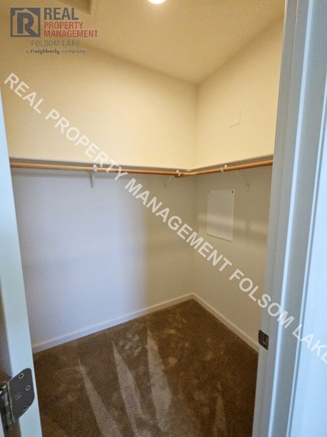 Building Photo - 146 Barnhill Dr