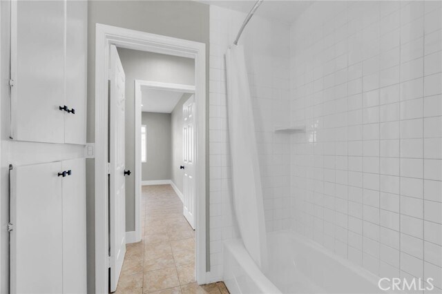 Building Photo - 5828 Whitsett Ave