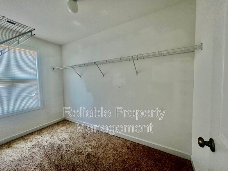 Building Photo - 137 Bobby Ray Ct