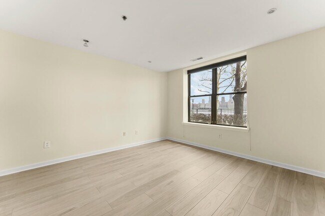 Building Photo - 24 Ave at Port Imperial