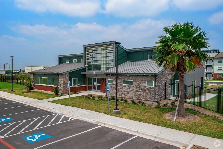 Primrose Village Apartments 2615 E Sugarcane Dr Weslaco TX 78599 Apartment Finder