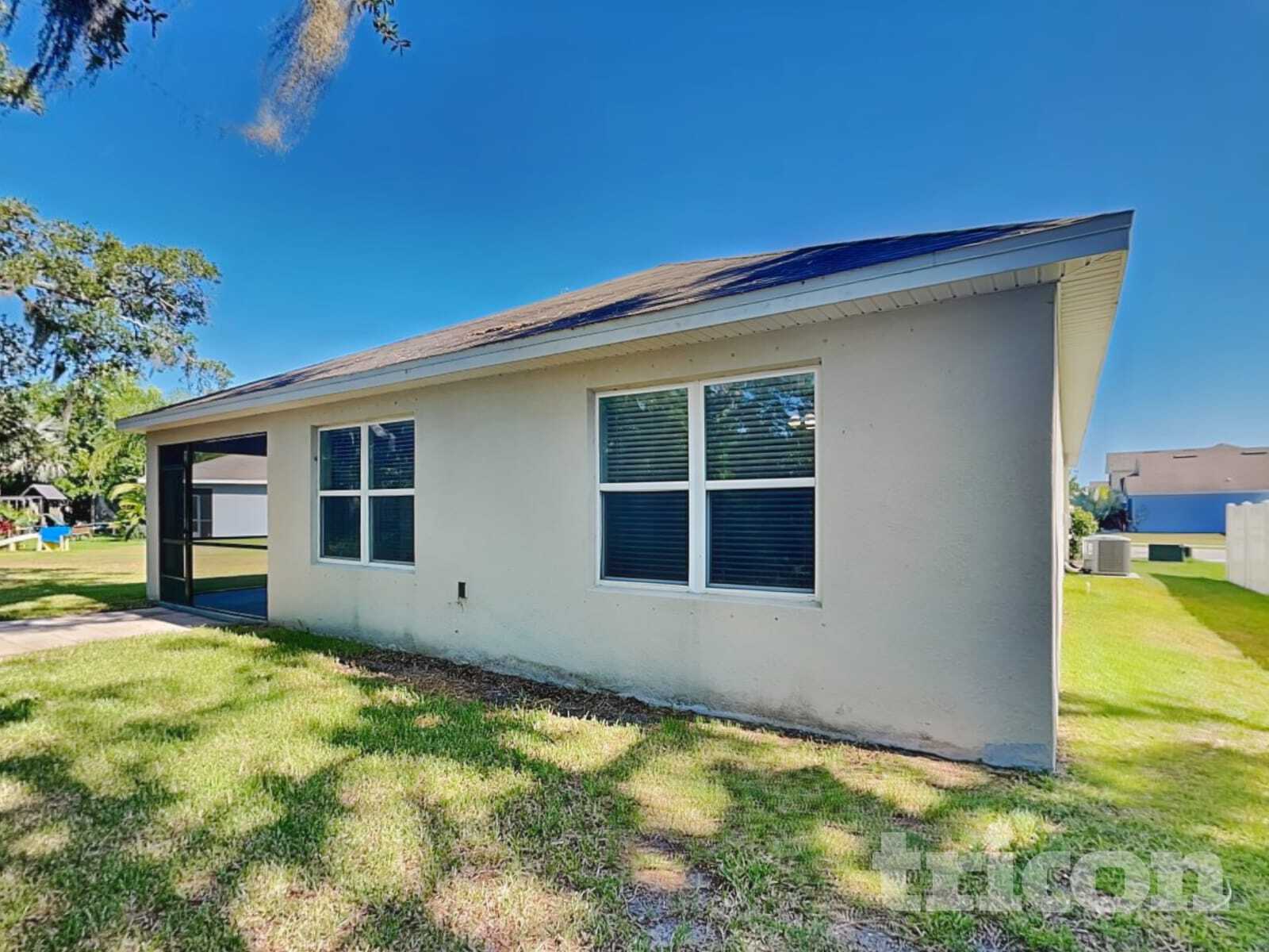 Building Photo - 7027 57th Terrace E Palmetto FL