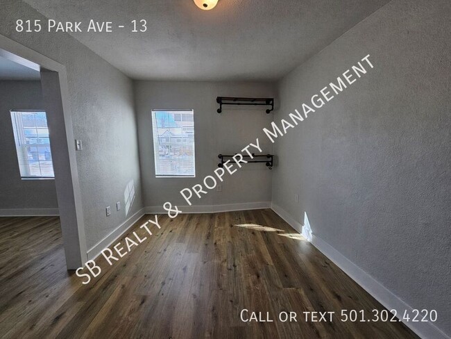 Building Photo - Cozy & Affordable 1-Bedroom Apartment in H...