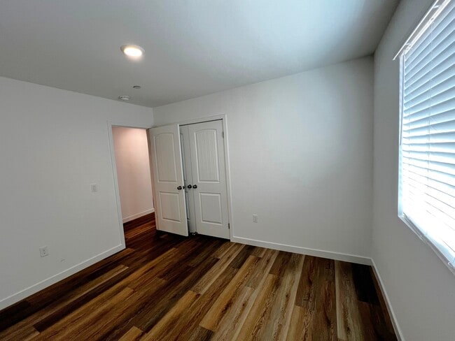 Building Photo - 7409 Millers Pt Ln