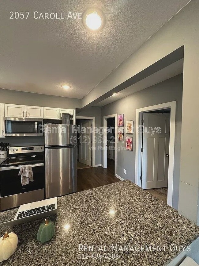 Building Photo - 2057 Carroll Ave