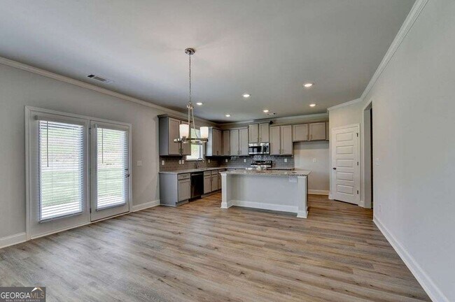 Building Photo - 7309 Yewtree Dr