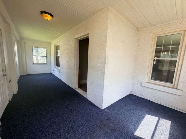 Building Photo - 2619 N Brady St