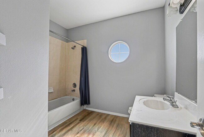 Building Photo - 4321 John B Oblinger Dr