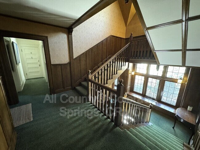 Building Photo - 1238 Wood Ave