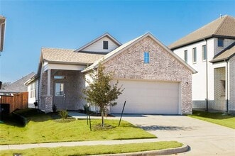 Building Photo - 3908 Nasworthy Dr