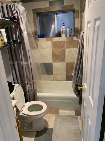 Building Photo - 245 E 300 N