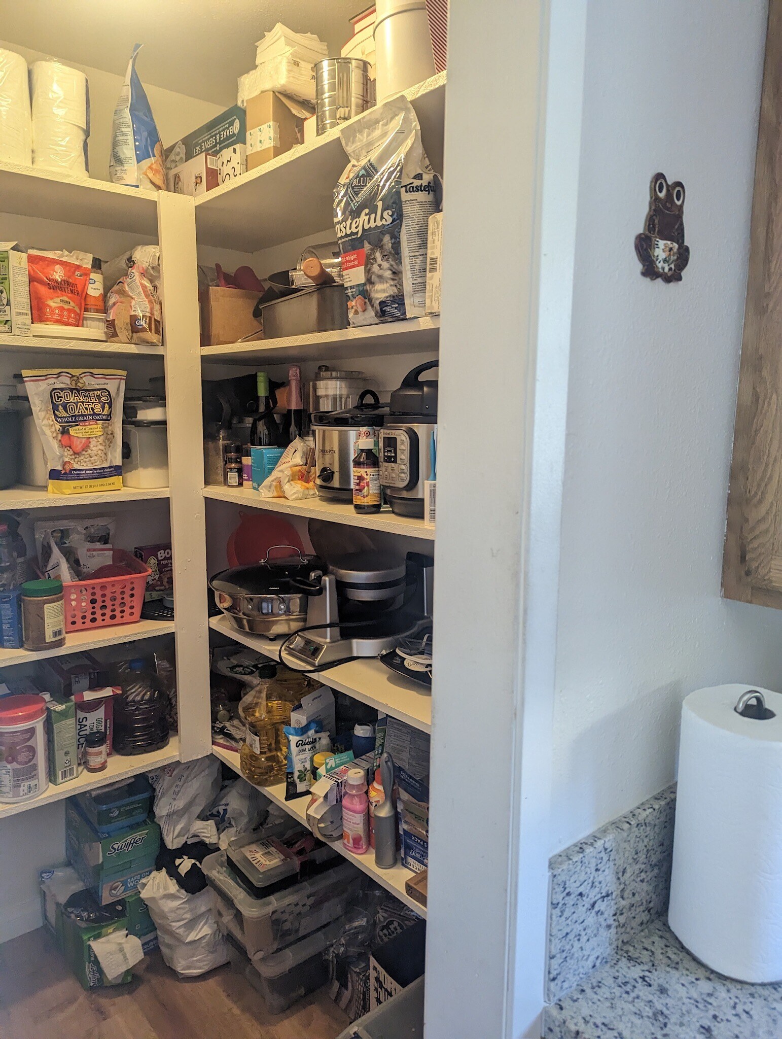 Building Photo - 535 N Yucca Ridge Rd