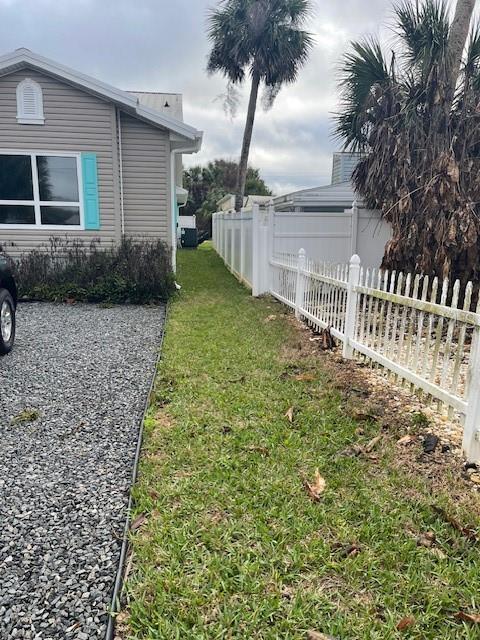 Building Photo - 1907 S Daytona Ave