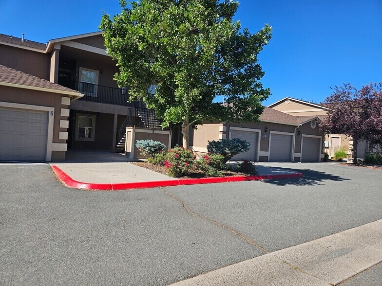 Front of one bldg - Snyder Avenue Townhomes