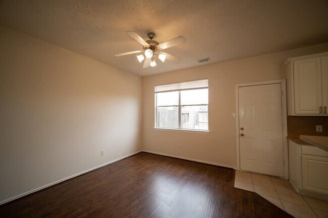 Building Photo - 13103 Peppergate Ln
