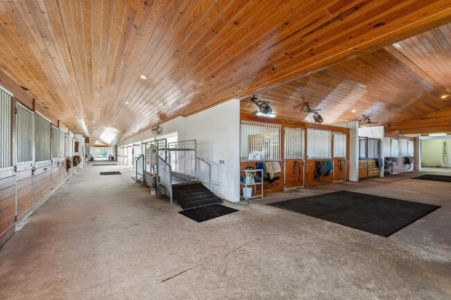 Building Photo - 4751 S Rd