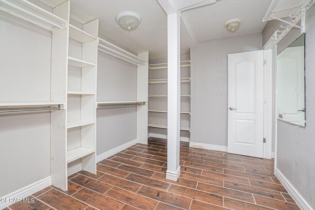 Building Photo - 12465 Tierra Dulce Dr
