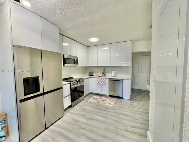 Building Photo - 19122 NW 36th Ave